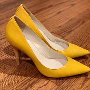 $149.95 Kenneth Cole women’s Pump Sz 10 Used